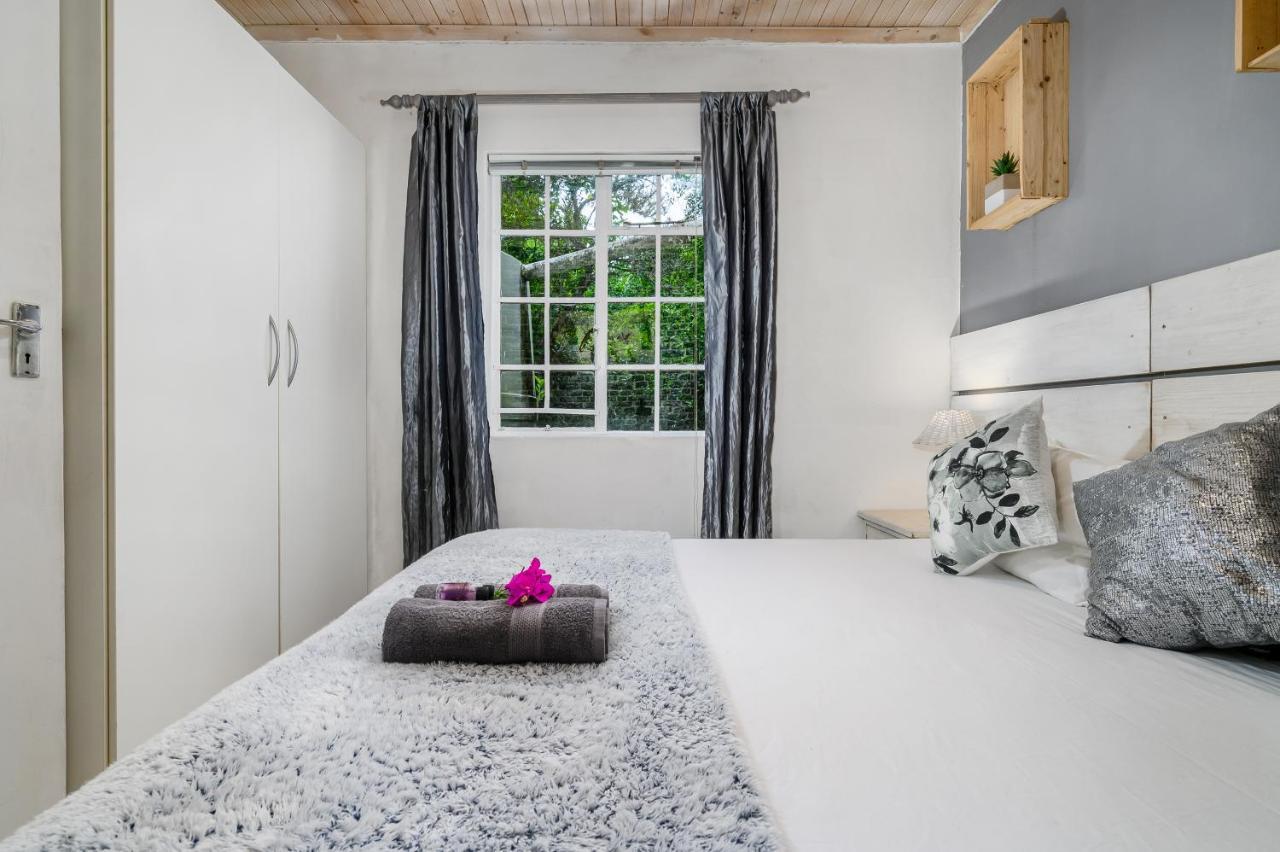 302 On Old Sea View Road Chelsea Apartman Port Elizabeth Kültér fotó